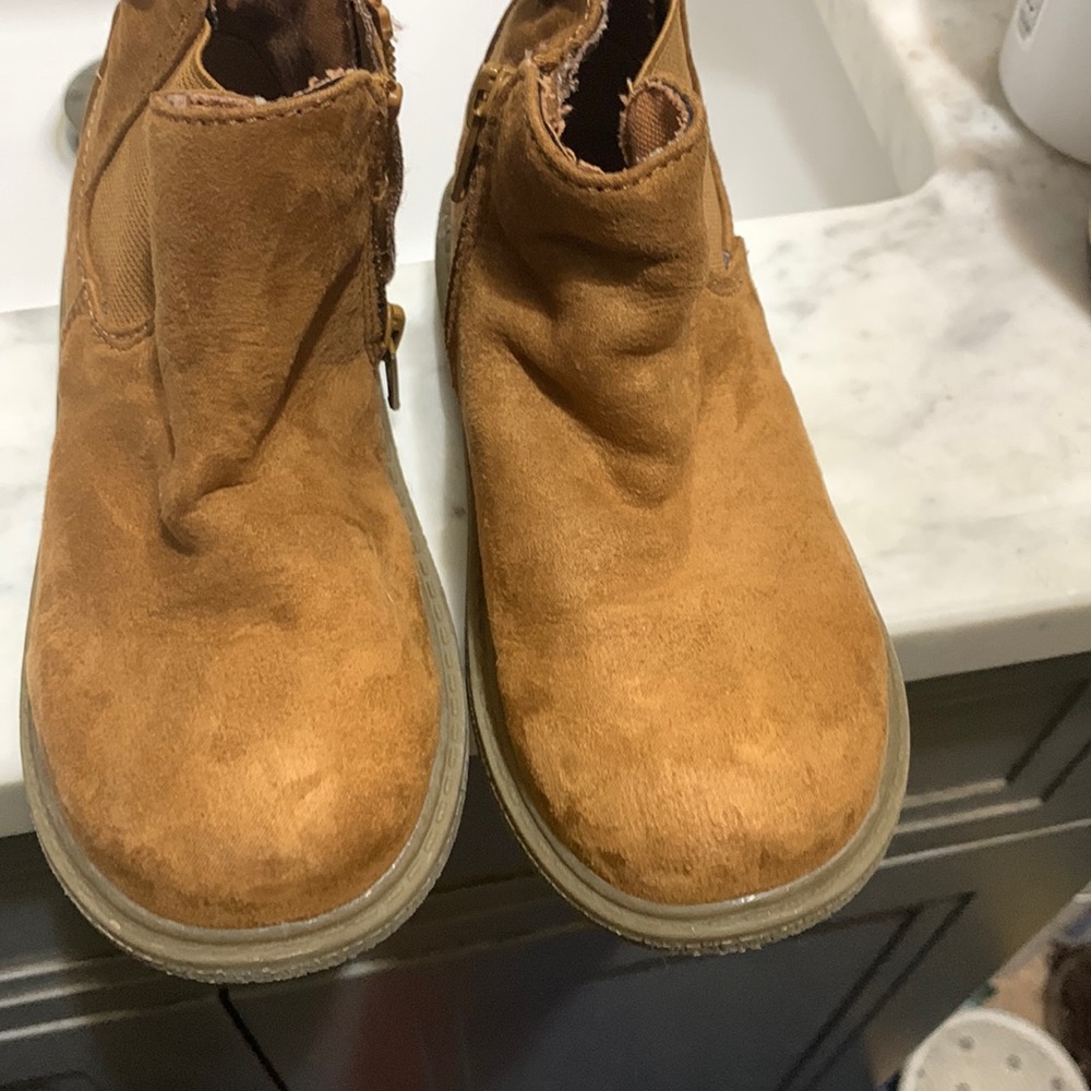 Old navy boots